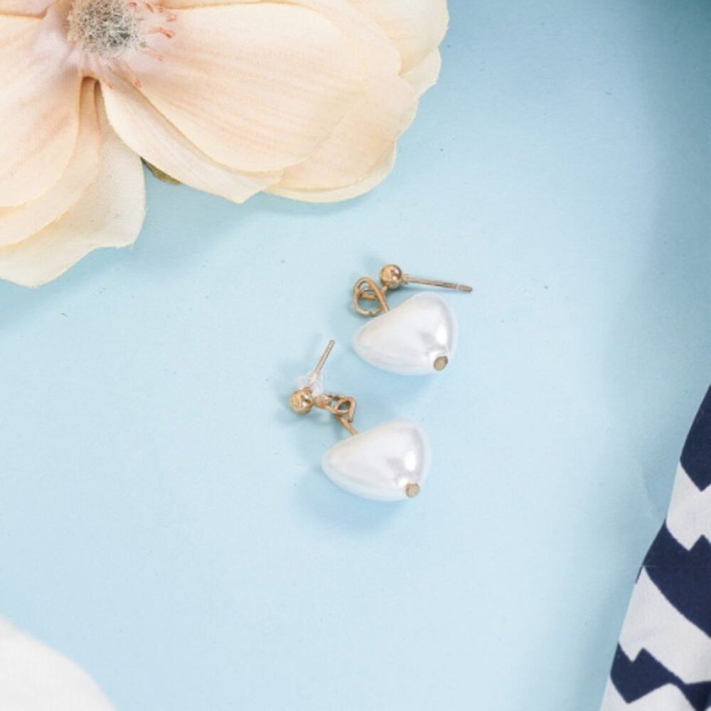 Gold Heart Shape Pearl Drop Earrings - Picture 3 of 5